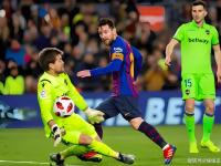 开云体育平台APP-足球聚焦球员默契配合，比赛壮观精彩