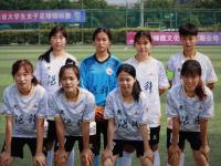 开云官方app入口-女子足球比赛中，选手们技艺精湛
