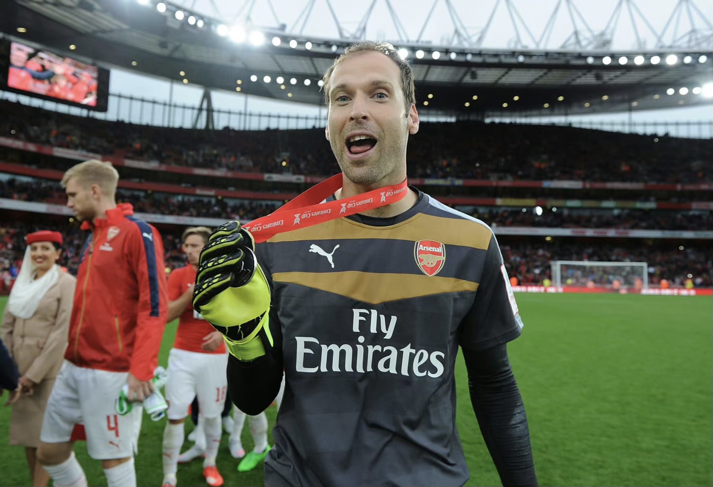 关于阿联酋球队球员展现冷静,功争胜利的信息 关于阿联酋球队球员展现冷静,功争胜利的信息