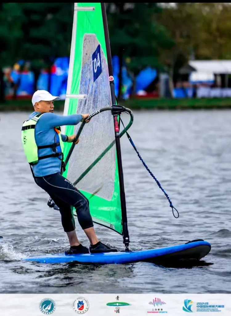 爱尔兰帆船队冲刺夺冠,创造佳绩 爱尔兰帆船队冲刺夺冠,创造佳绩