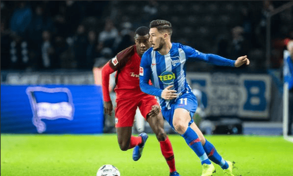 包含柏林赫塔击败对手，打破颓势的词条