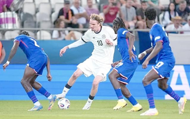 英格兰迎战德国，在比赛中展现实力的简单介绍