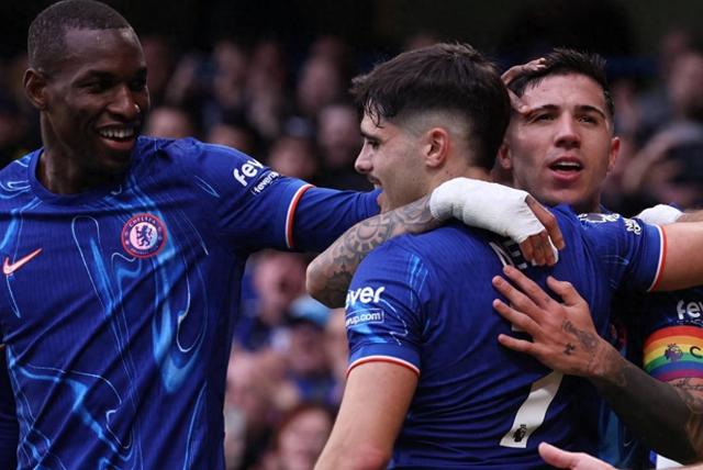 梦幻球场,豪门对决燃烧着热血 梦幻球场,豪门对决燃烧着热血