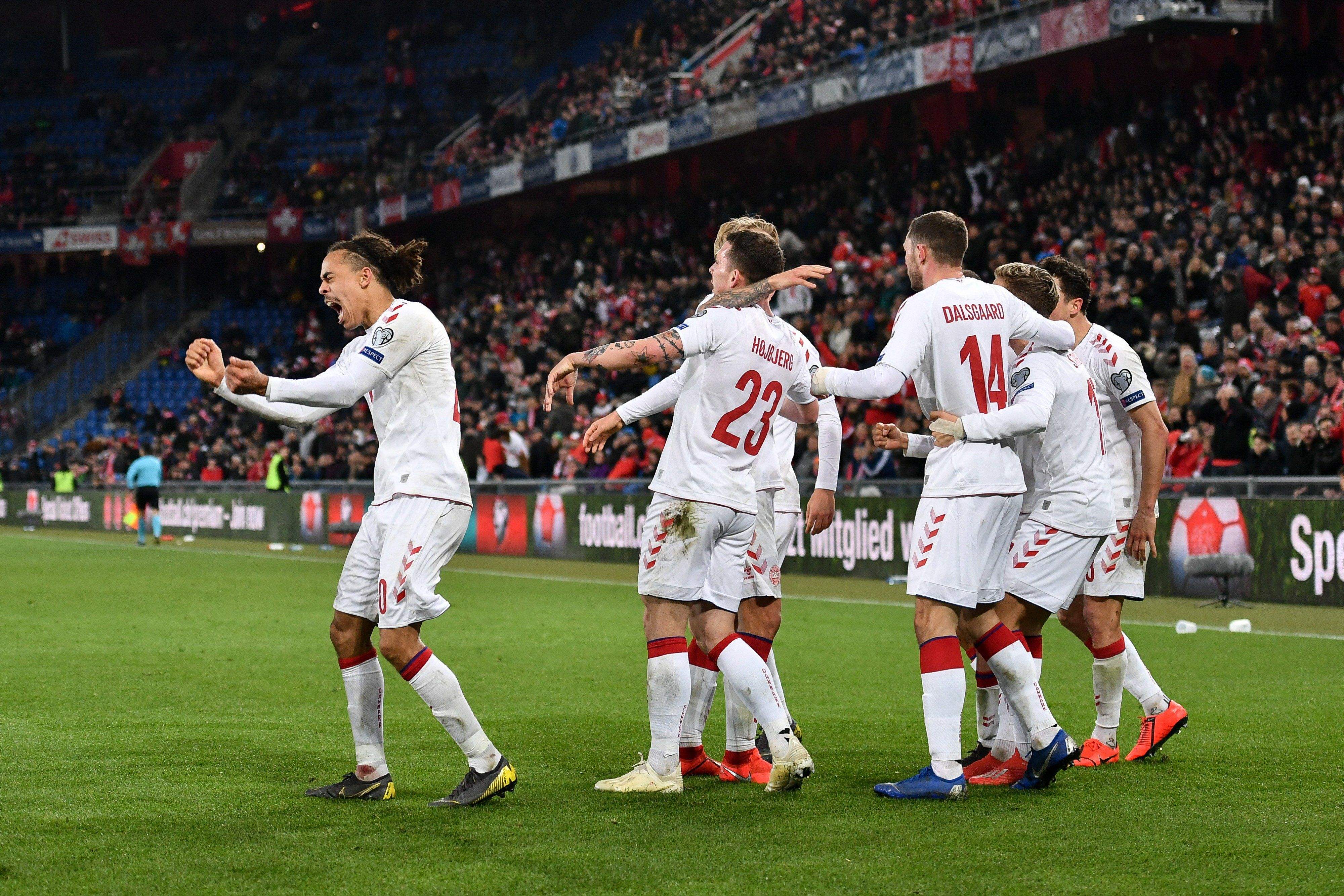 关于意大利客场不敌瑞士,险胜晋级欧锦赛!的信息 关于意大利客场不敌瑞士,险胜晋级欧锦赛!的信息