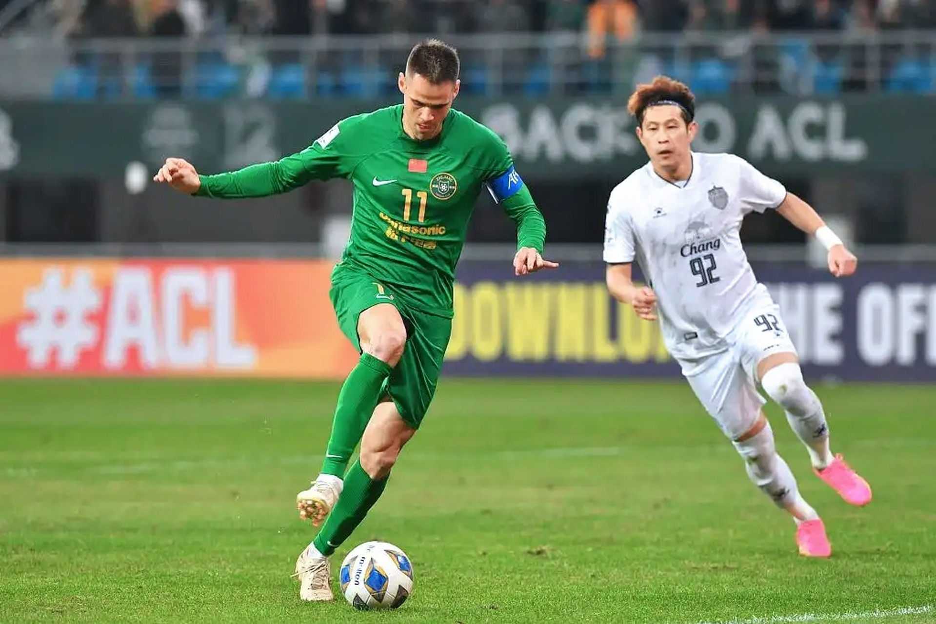 包含武里南逆袭战胜南锡，夺得关键胜利的词条