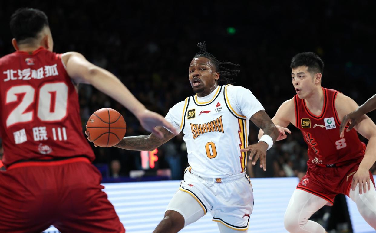 关于篮球深夜宵夜店遭遇突发事件,球迷们惊呼不已的信息 关于篮球深夜宵夜店遭遇突发事件,球迷们惊呼不已的信息