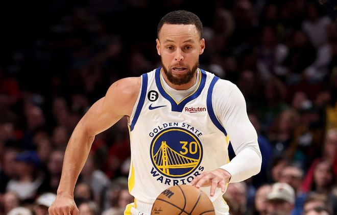 勇士重赢勇士,库里再现神迹 勇士重赢勇士,库里再现神迹