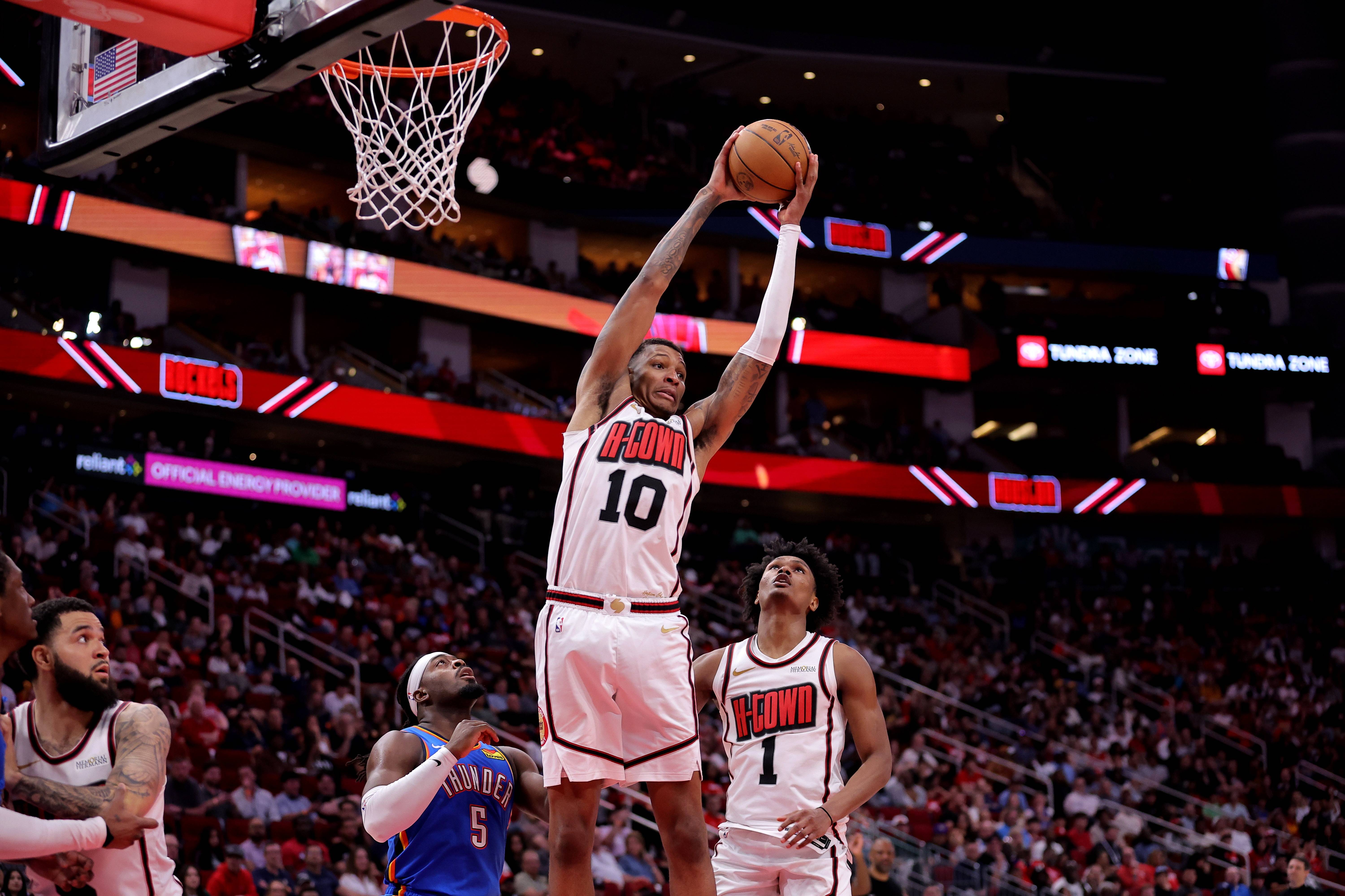 灰熊主场力克黄蜂，保持主场优势