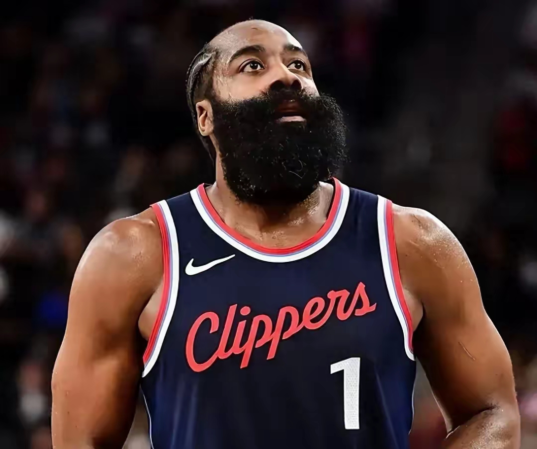 火箭险胜马刺，哈登狂砍40+得分