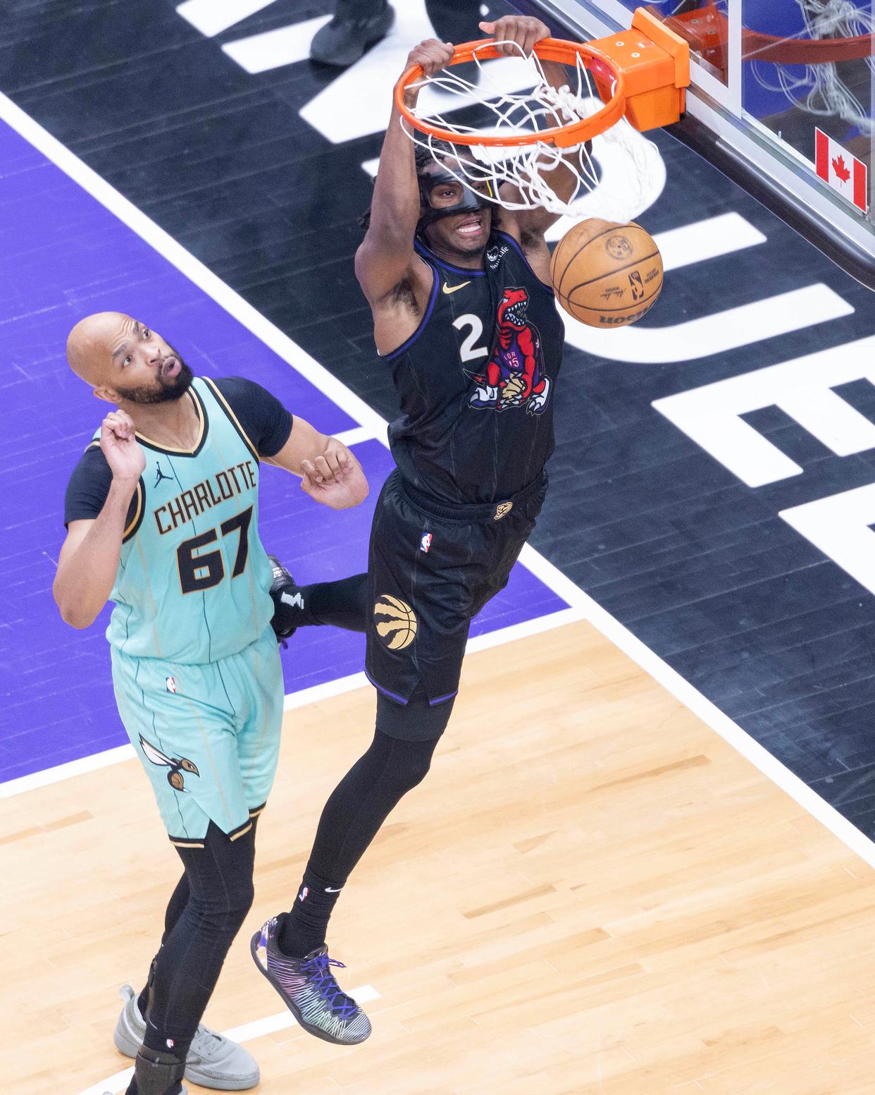 猛龙全队伤兵复出,击败公牛结束两连败 猛龙全队伤兵复出,击败公牛结束两连败