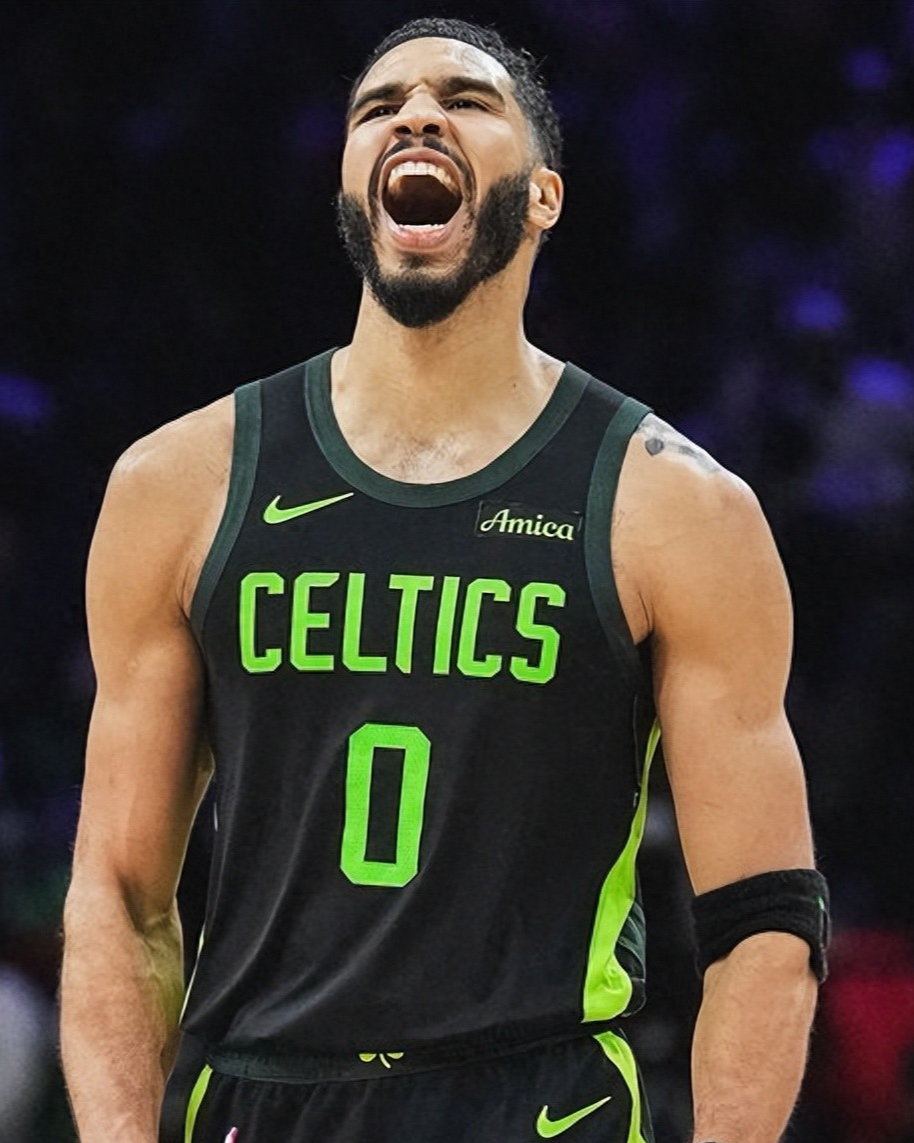 快船击败凯尔特人,终结对手连胜 快船击败凯尔特人,终结对手连胜