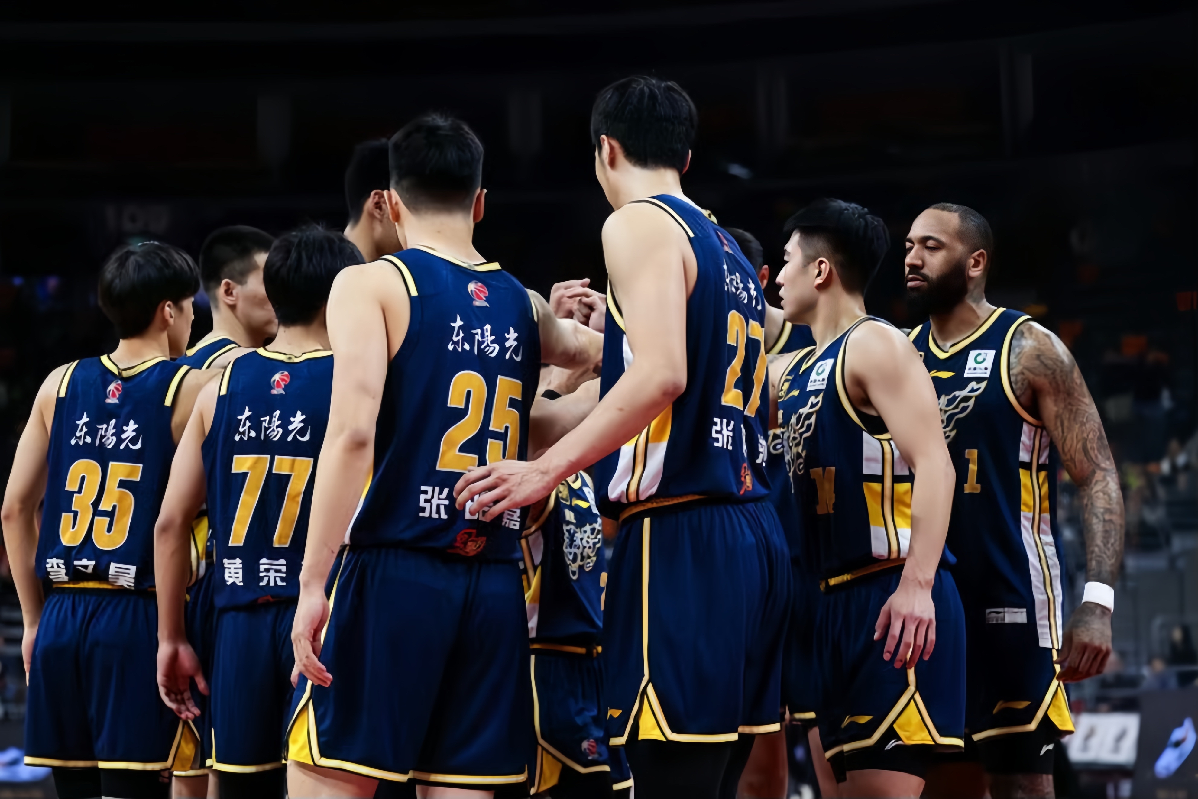 CBA新赛季开战!广东宏远主场迎战浙江稠州队的简单介绍 CBA新赛季开战!广东宏远主场迎战浙江稠州队的简单介绍